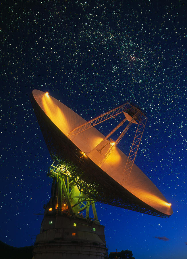 Tidbinbilla Photograph - Nasa Deep Space Tracking Station, Australia by David Nunuk