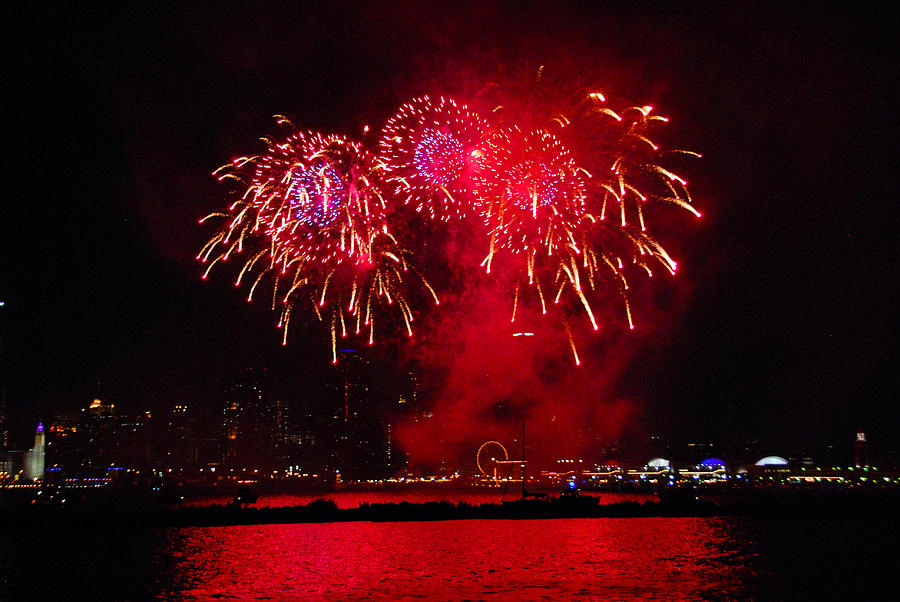 Navy Pier Fireworks 3 Photograph by Lynn Bauer