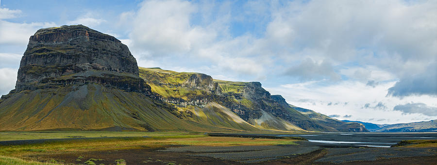 Near Lomagnupur-South Iceland Photograph by Levin Rodriguez