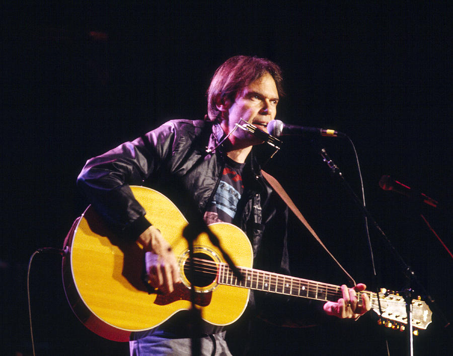 Neil Young 1986 Photograph by Chris Walter