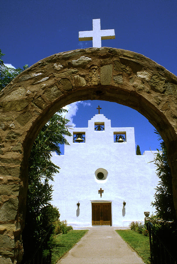 Architecture Photograph - New Mexico Mission by Jerry McElroy