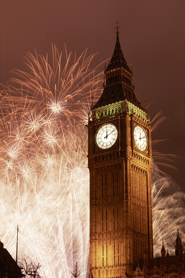 New Years Eve Celebration In London Photograph by Gary Yeowell