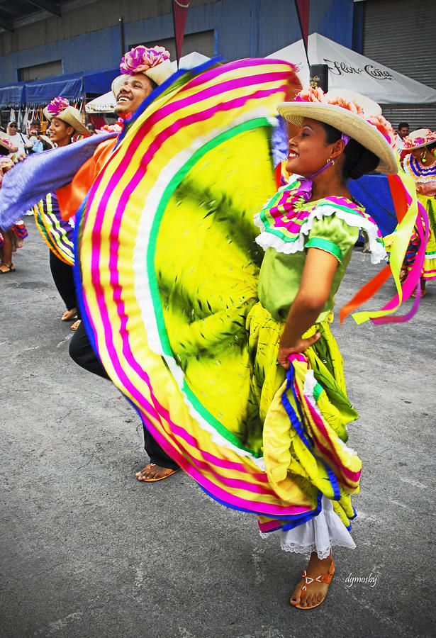 Nicaragua Photograph - Nicaraguan dancer 0023 by David Mosby