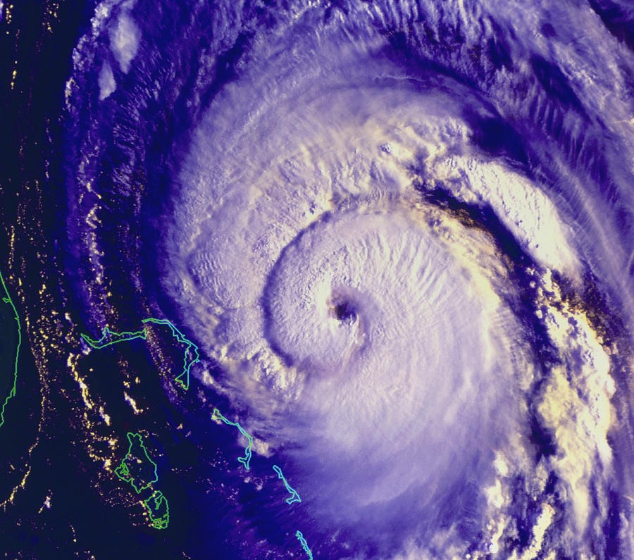 Hurricane Fran Photograph - Noaa Satellite Image Of Hurricane Fran Near Usa by Nasa
