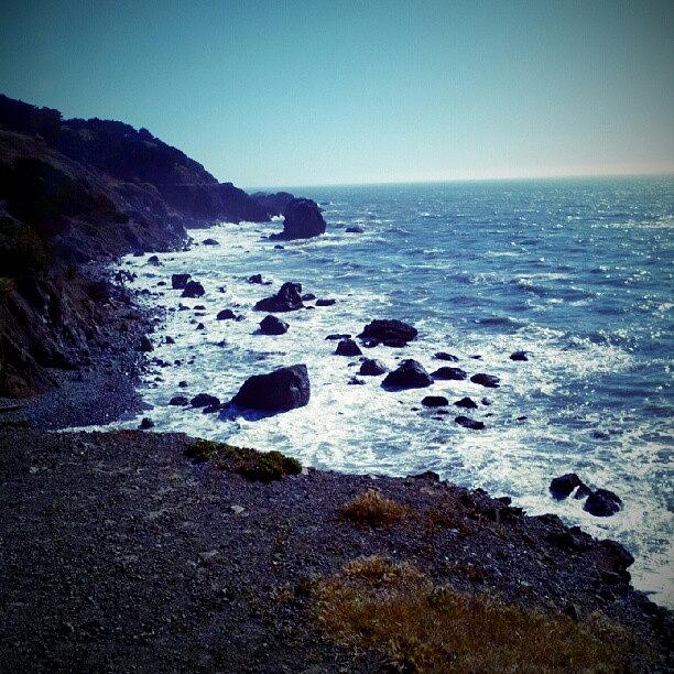Nature Photograph - #norcal #ocean #blue #waves #sky by Thanh Bui