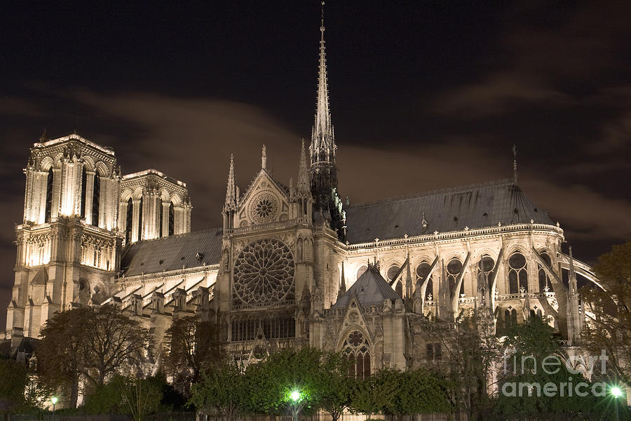 Notre Dame de Paris by night IV Photograph by Fabrizio Ruggeri