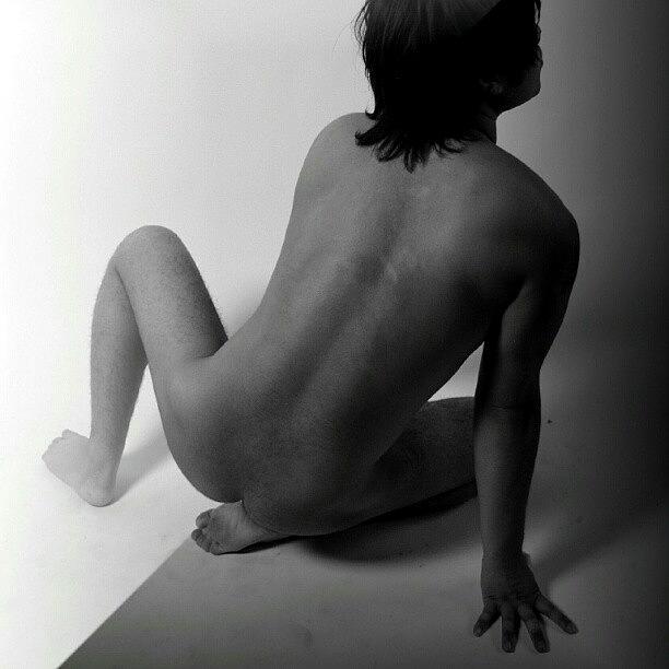 Nude 20 Photograph by Ray Hetzel