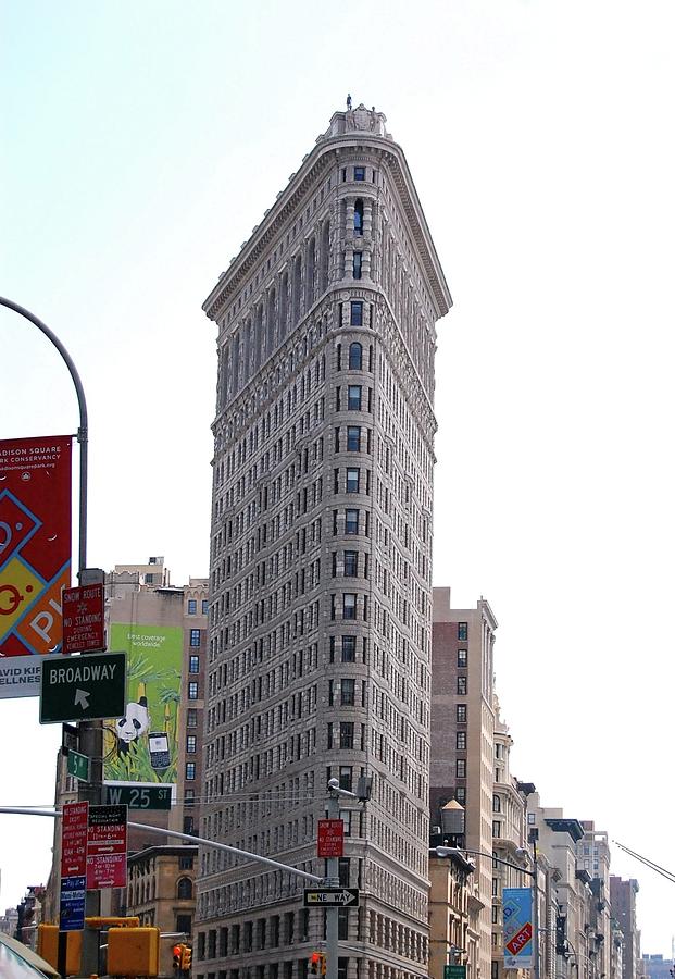 NYC - The Flatiron Building Photograph by Mary McAvoy