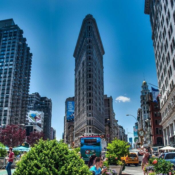 New York City Photograph - NYCs Flatiron Building by Ramon Nuez