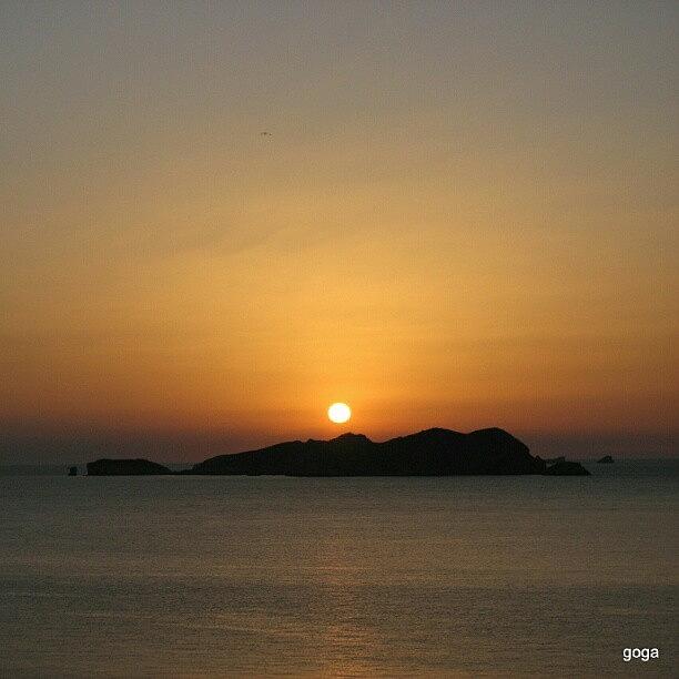 Sunset Photograph - O Mar, O Céu, O Sol E A Ilha #sunset by Gogliardo Maragno