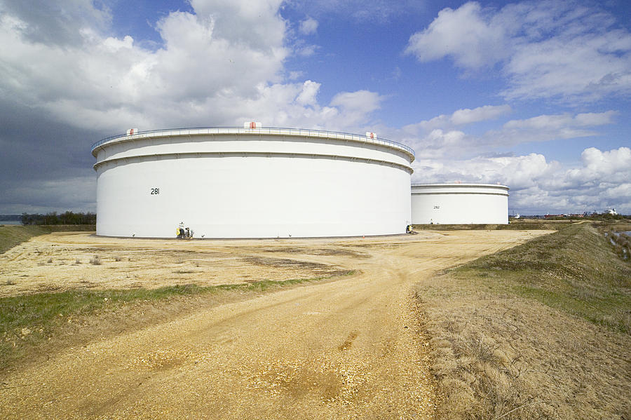 refinery water tanks