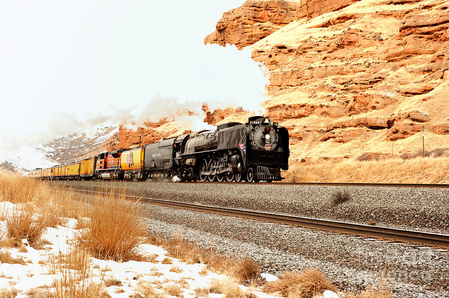 Old 844 in Echo Canyon Photograph by Dennis Hammer