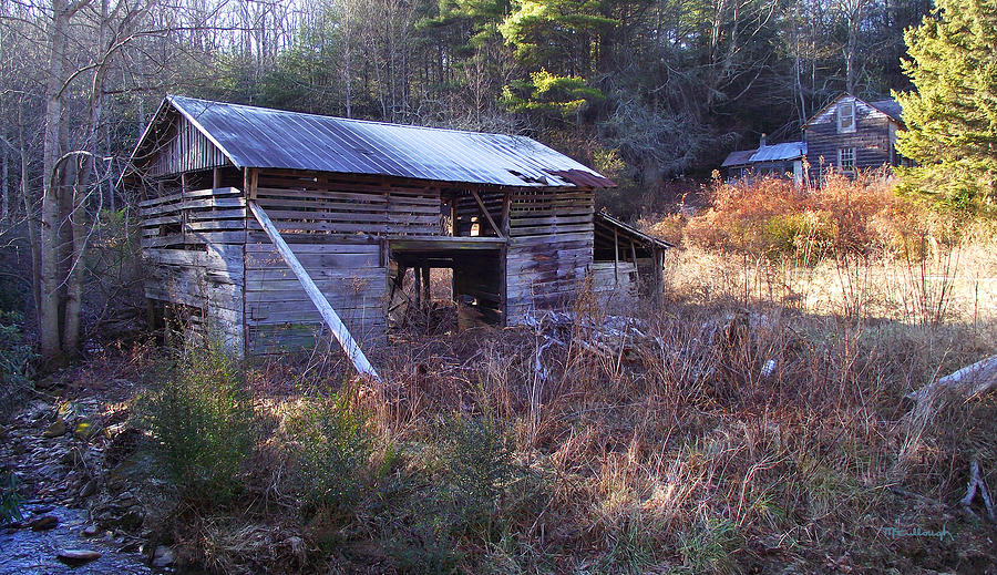 Old Barn and House along Slickfisher Road Photograph by Duane McCullough