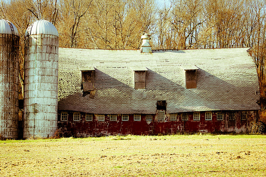 Old barn in New Jersey Photograph by Emanuel Tanjala