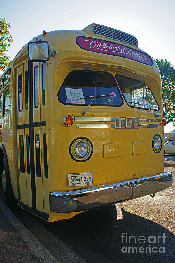 Old GM Bus Photograph by Randy Harris