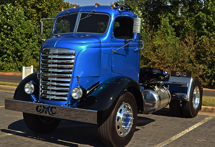 Old GMC cab-over truck Photograph by George Bostian