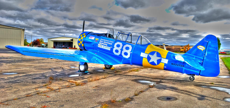 Plane Photograph - Old Number 88 by Aaron Cooke