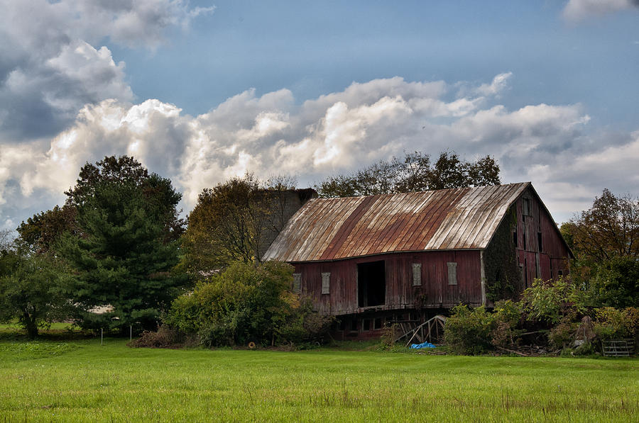 Old Red Barn Photograph by Roni Chastain