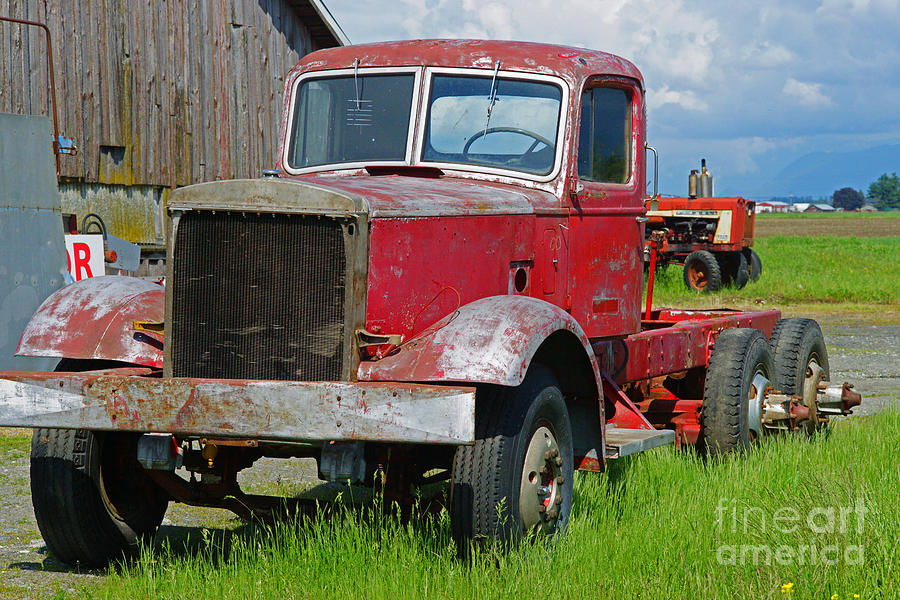 Old Rusted Semi-truck Photograph by Randy Harris