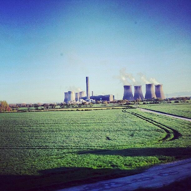 Nature Photograph - On The Way To #liverpool #green by Abdelrahman Alawwad