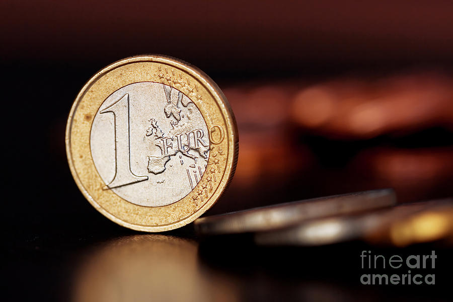 Coin Pyrography - One Euro coin by Soultana Koleska