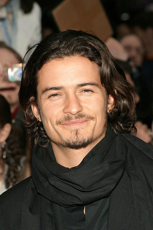 Orlando Bloom Photograph - Orlando Bloom At Arrivals For Kingdom by Everett