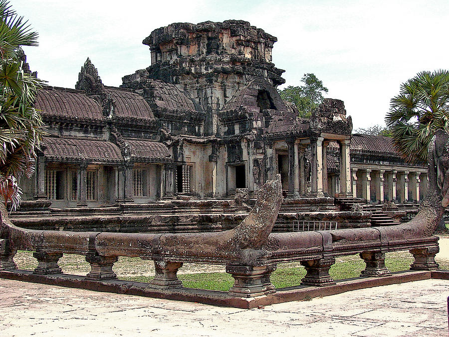 Outer Courtyard Angkor Wat Photograph by Roy Foos