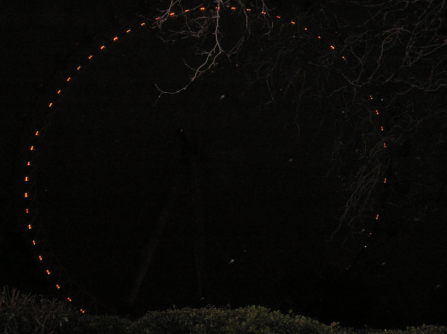 Outline of the big wheel of the London eye at night Photograph by Ashish Agarwal