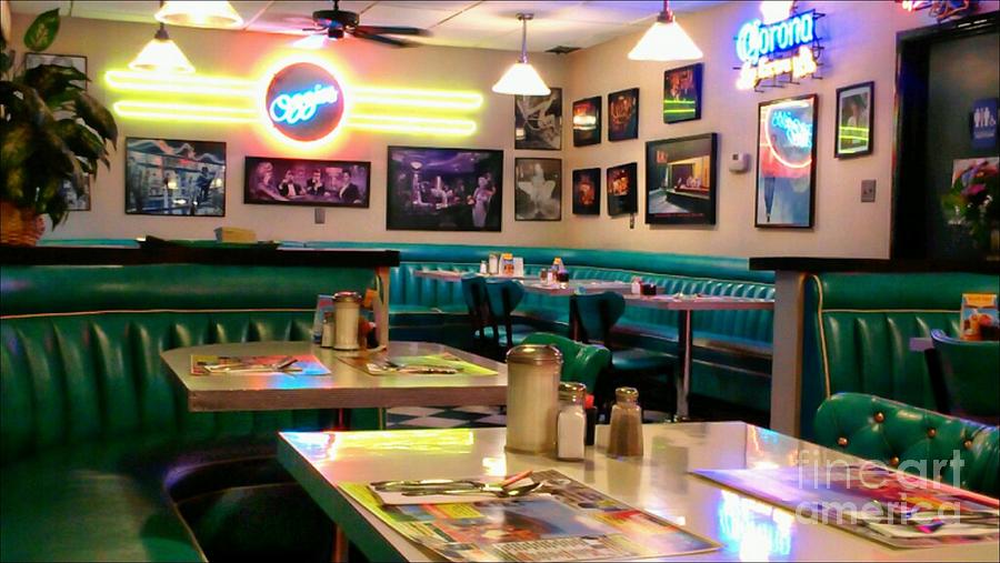 Ozzies Diner Photograph by Michelle Frizzell-Thompson