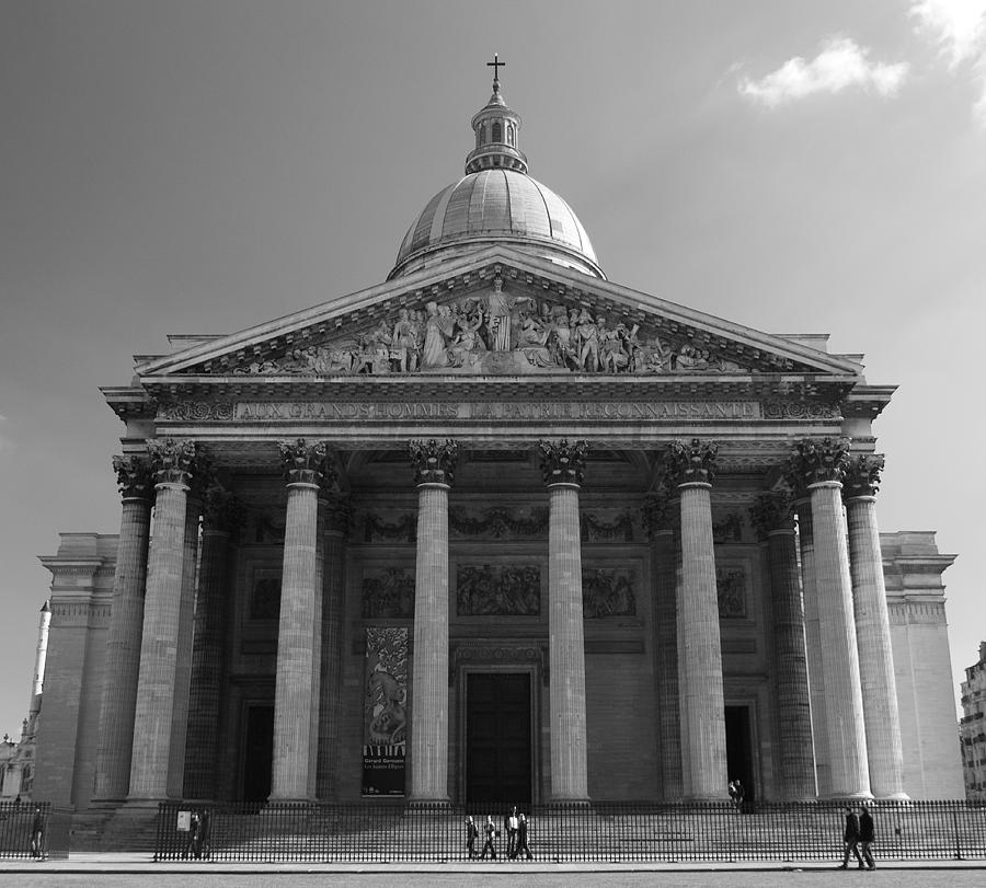 Paris Photograph - Pantheon by Sebastian Musial