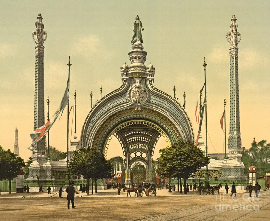 Paris 1900 Exposition Universal Grand Entrance Photograph by Padre Art