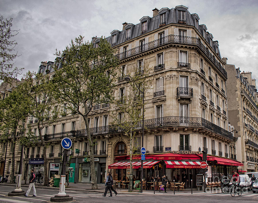 Paris Street View Photograph By Tom Mcguinness