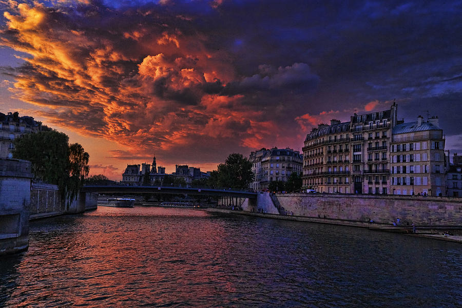 Paris Sundown Photograph by Wes and Dotty Weber
