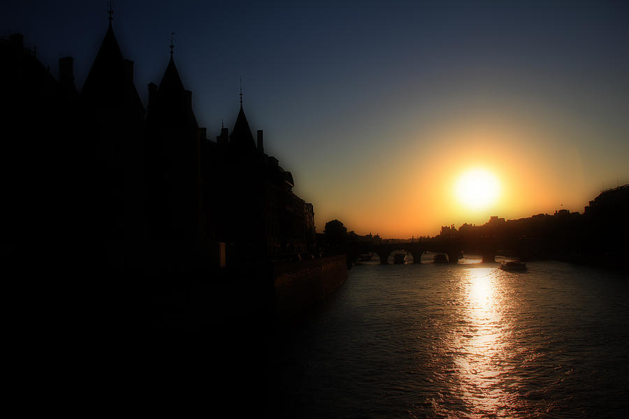 Paris Sunset Photograph by Andrew Fare