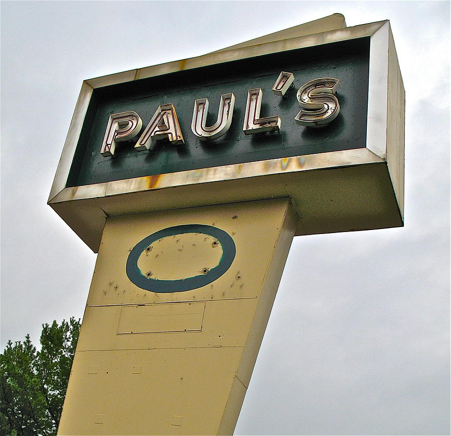 Sign Photograph - Pauls O by Cliff Spohn