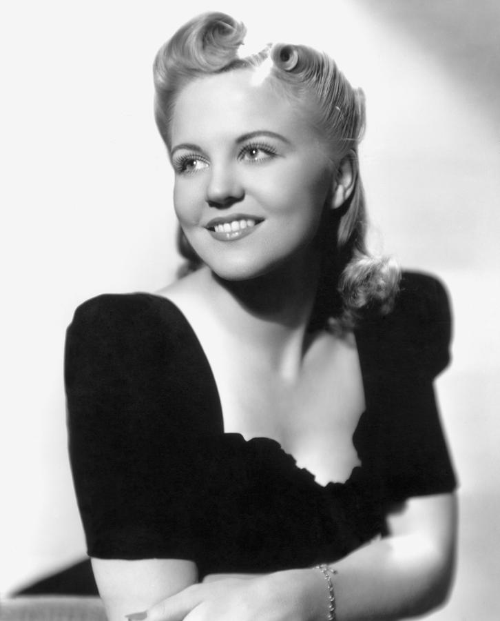 Peggy Lee (1920-2002) Photograph by Granger