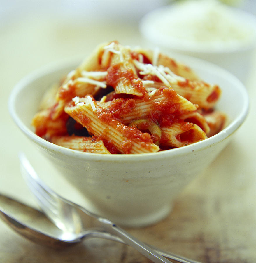 Tomato Photograph - Penne by David Munns