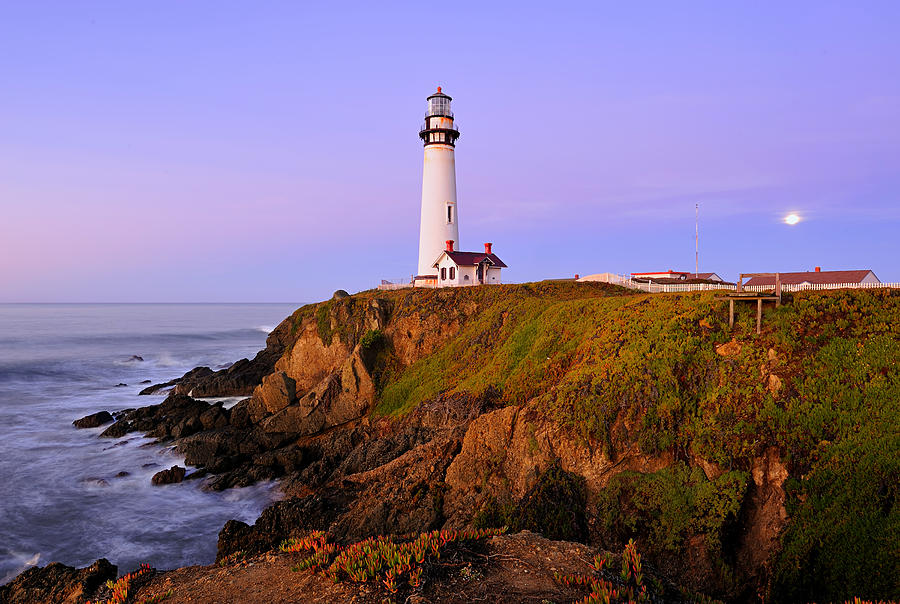 Pigeon Point Sunrise Photograph by Richard Leon