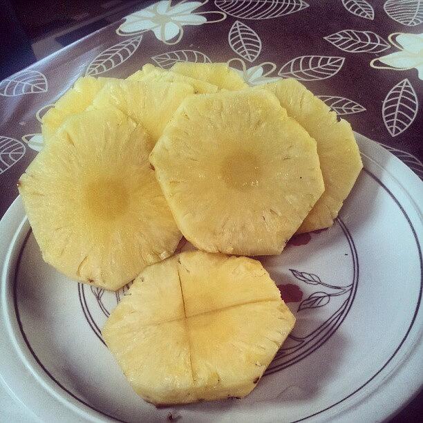 London Photograph - Pineapple Slices Looking Like A Face! by Mohsen Khan   Alexander Pathan Yusufzai