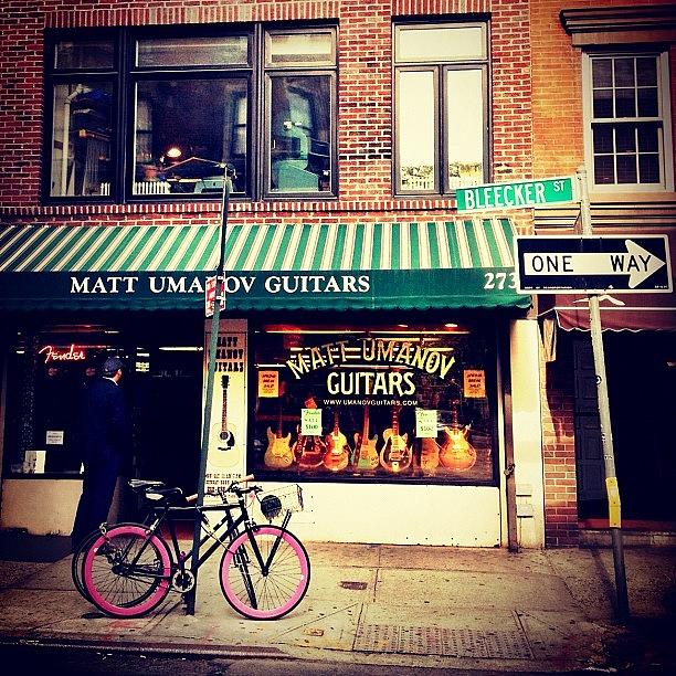 New York City Photograph - Pink Bicycle - New York City by Vivienne Gucwa