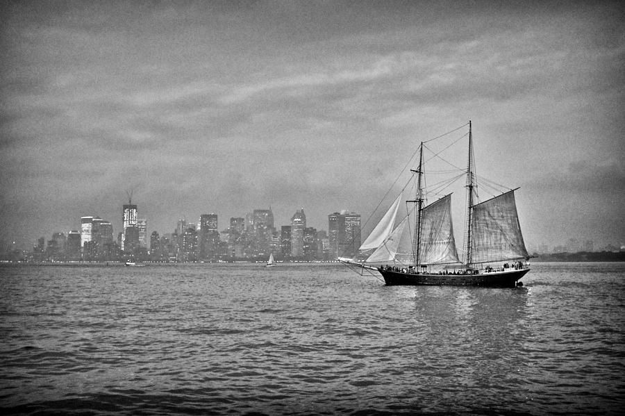 New York City Photograph - Pirates on Manhattan by Chris Gachot