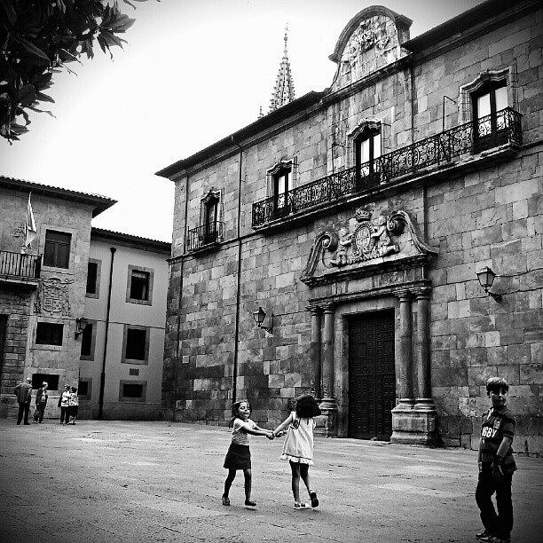 Architecture Photograph - Plaza Corrada Del Obispo, Oviedo by Víctor Díaz Haces