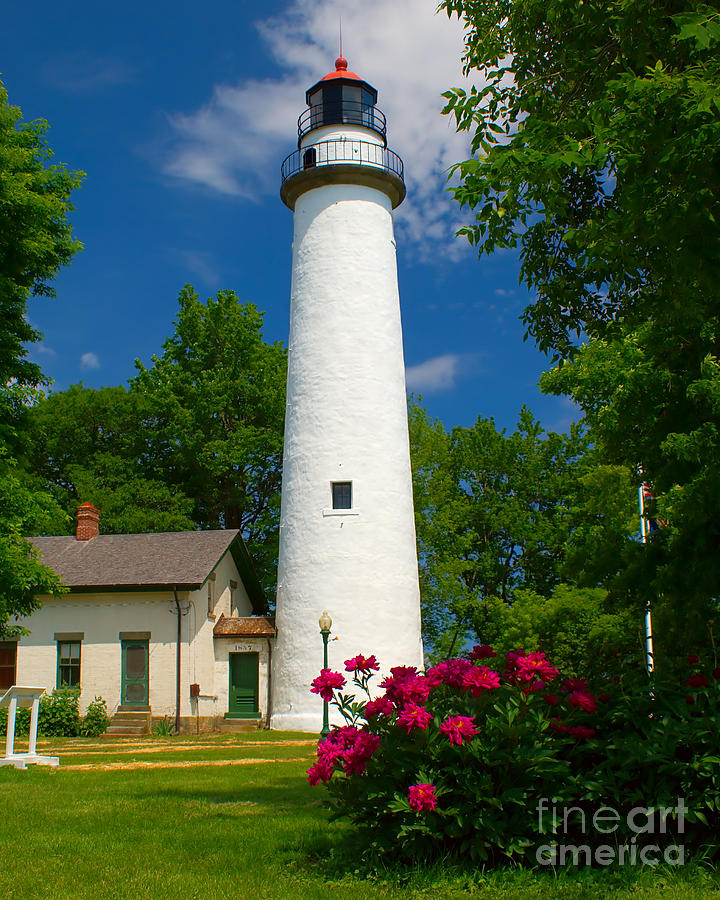 Pointe Aux Barques Lighthouse Photograph by Nick Zelinsky Jr