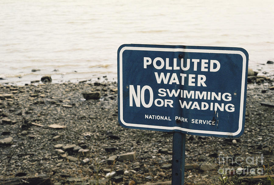 Polluted Potomac River Photograph by Roger A. Clark