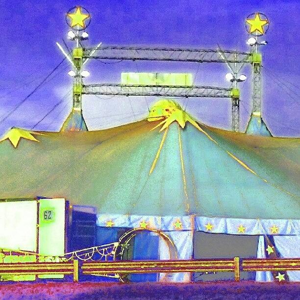 Abstract Photograph - Pop Art Circus Tent #abstract #android by Marianne Dow