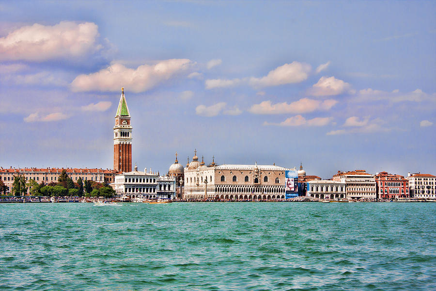 Postcard Of Venice Photograph by Daphne Sampson
