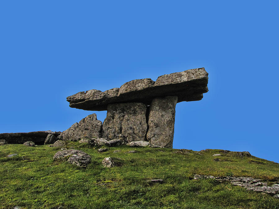 dolmen definition