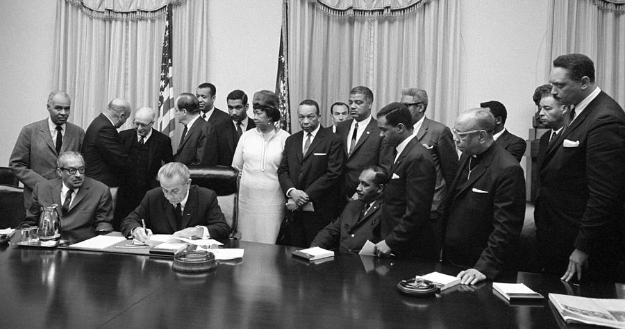 President Lyndon Johnson Met With Civil Photograph by Everett - Fine ...