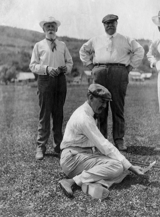 1910s Photograph - President William Howard Taft Right by Everett