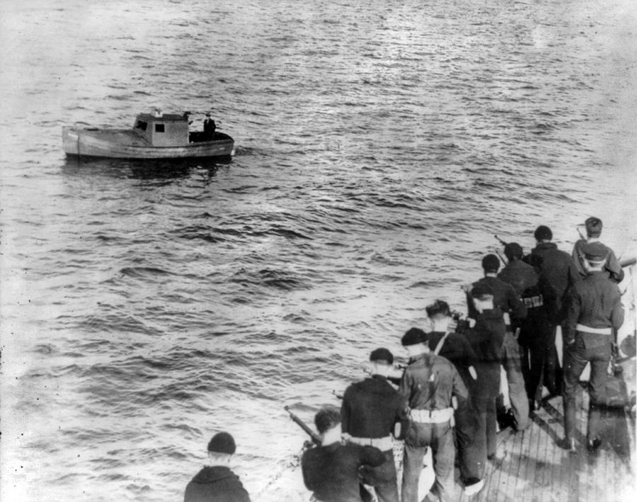 Prohibition, Coast Guardsmen Photograph by Everett